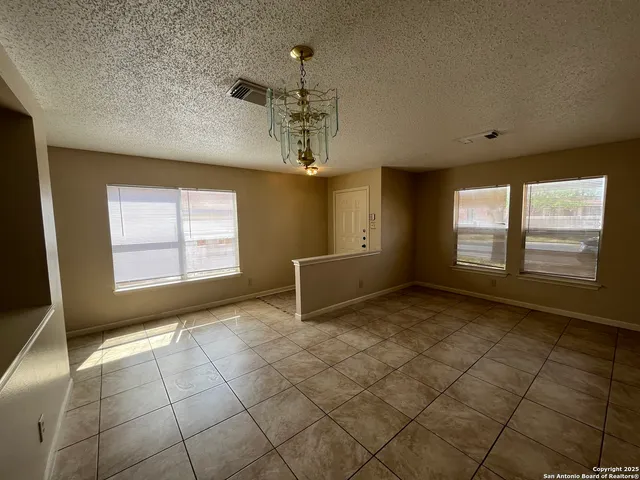 $1,795 | 6212 Encanto Point Drive, San Antonio, TX 78244