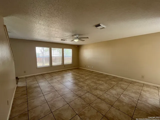 $1,795 | 6212 Encanto Point Drive, San Antonio, TX 78244