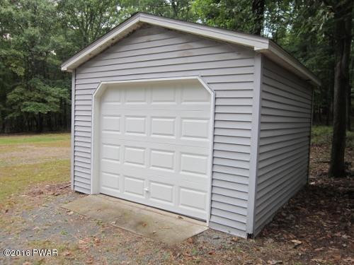 199 Garrity Road Hawley, PA 18428 - Photo 6 of 18 7 GARAGE (500x375)