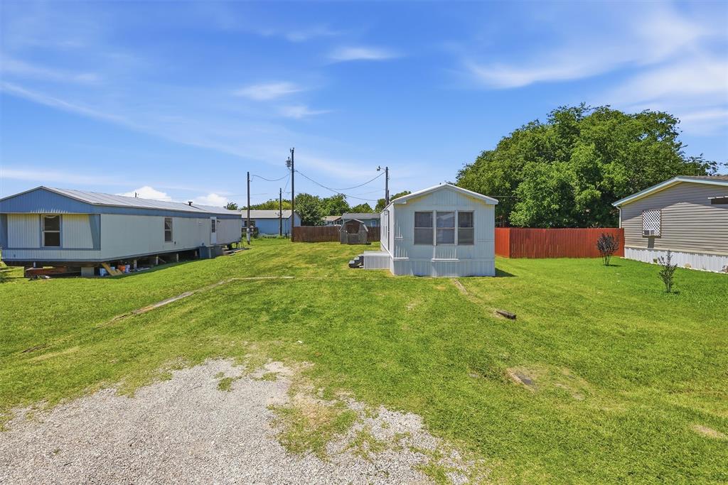 902 Flamingo Road Granbury, TX 76049 - Photo 23 of 27