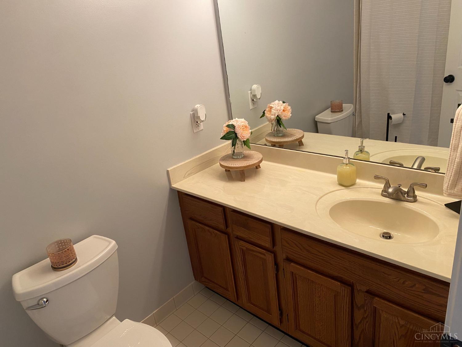 5233 Fox Ridge Cincinnati, OH 45248 - Photo 10 of 17