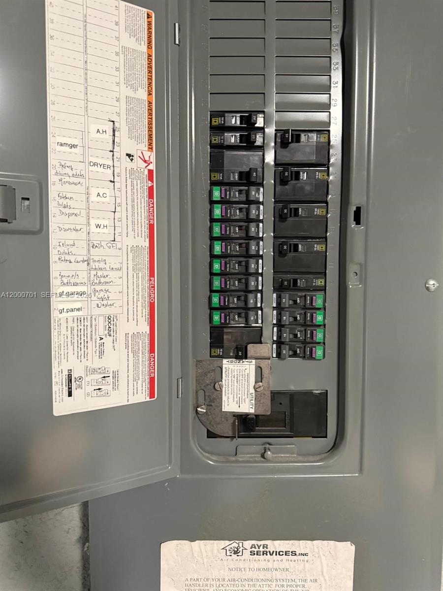 368 Neighborly Road LaBelle, FL 33935 - Photo 21 of 23 a picture of a glass door and a window