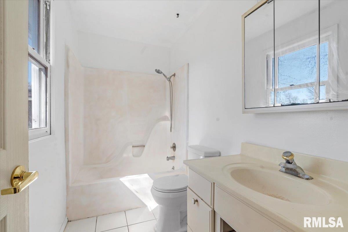 204 Mayden Avenue Springfield, IL 62707 - Photo 15 of 35