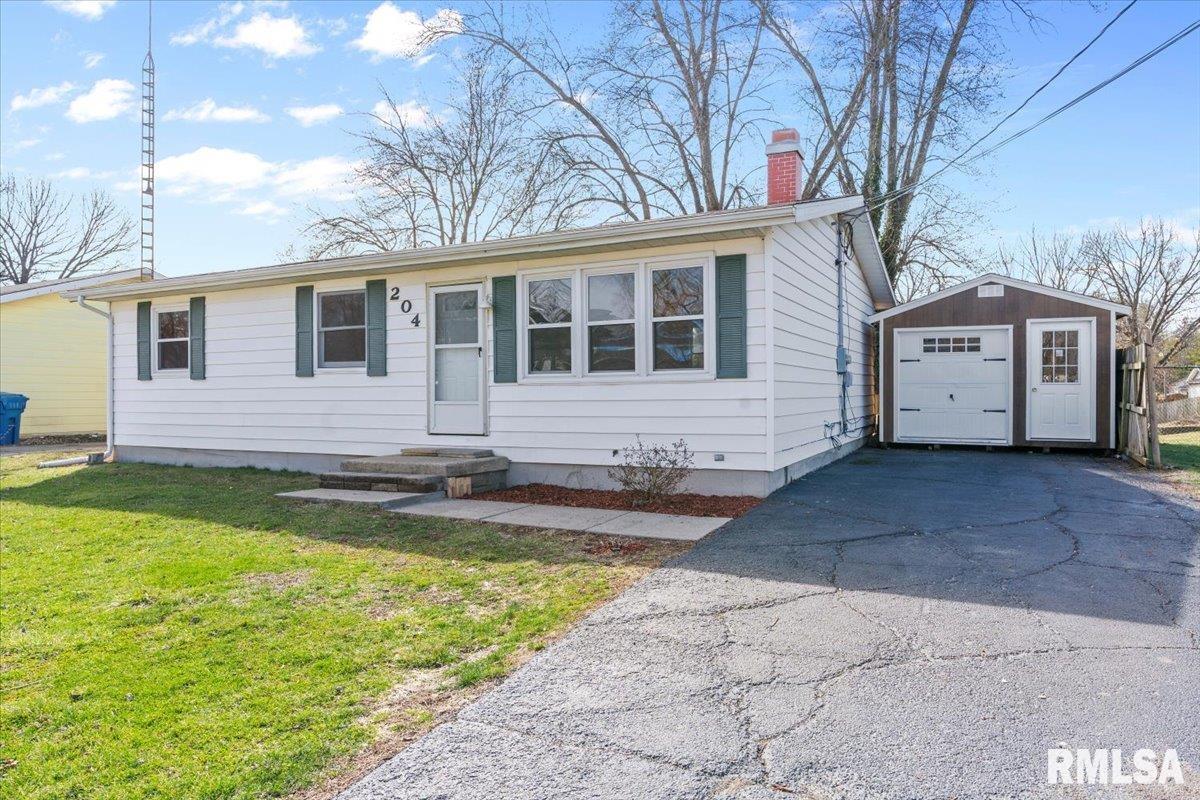 204 Mayden Avenue Springfield, IL 62707 - Photo 2 of 35