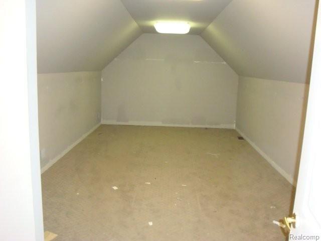 3600 Thatcher Court Rochester, MI 48309 - Photo 15 of 19 Master Walk in Closet