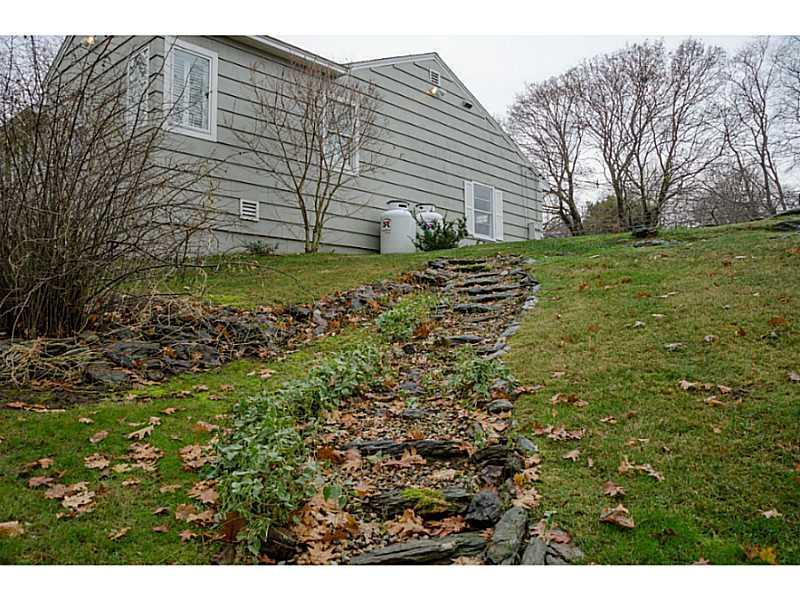 5 Wabun Road Cape Elizabeth, ME 04107 - Photo 32 of 33 Exterior Back.
