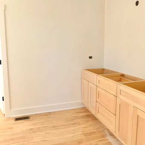 a view of utility room