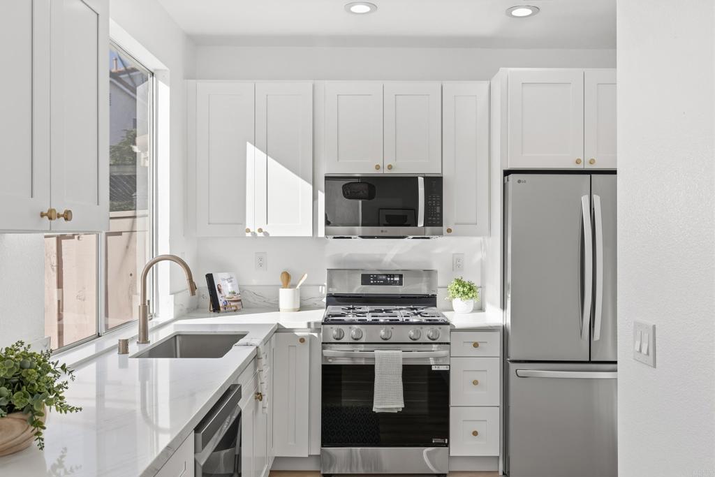 8727 Westmore Road, Unit 24 San Diego, CA 92126 - Photo 7 of 27