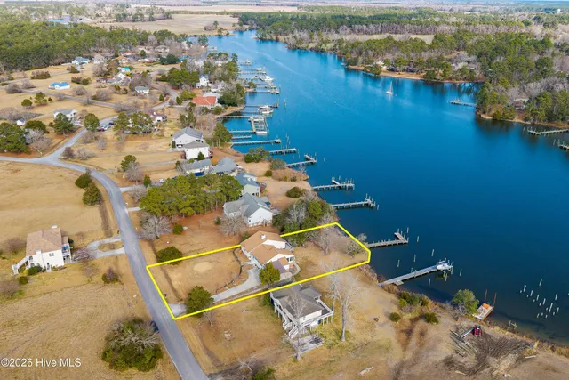 $525,000 | 9209 Hornigold Avenue, Oriental, NC 28571