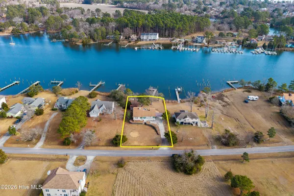 $525,000 | 9209 Hornigold Avenue, Oriental, NC 28571