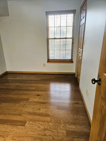 $174,900 | 120 Pine Drive, Unit H, Porter, IN 46304