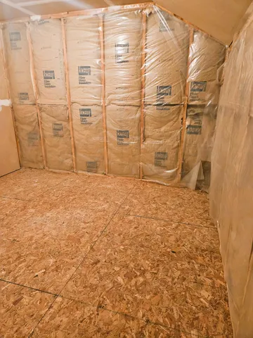 $174,900 | 120 Pine Drive, Unit H, Porter, IN 46304