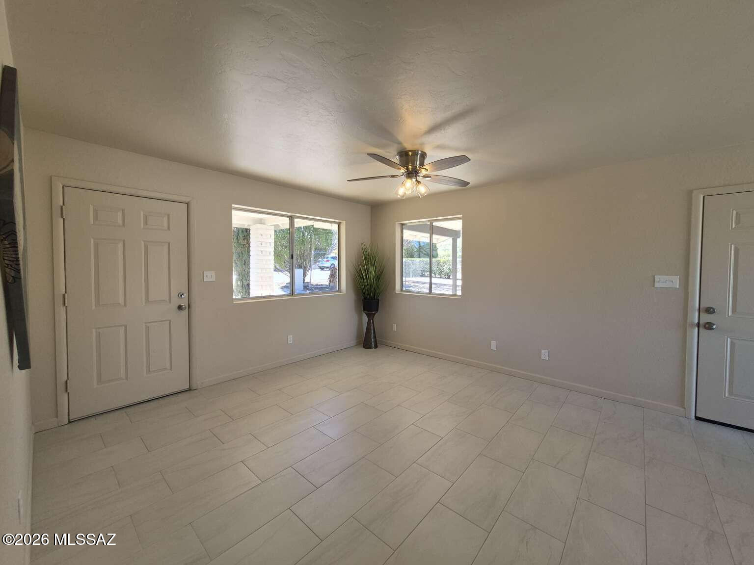 428 Camino Agosto Rio Rico, AZ 85648 - Photo 4 of 16 Gallery Image 4