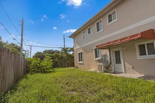 $959,000 | 4500 Southwest 25th Terrace, Fort Lauderdale, FL 33312