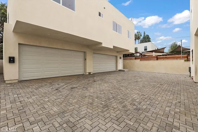 $2,750,000 | 642 East Fairview Boulevard, Inglewood, CA 90302