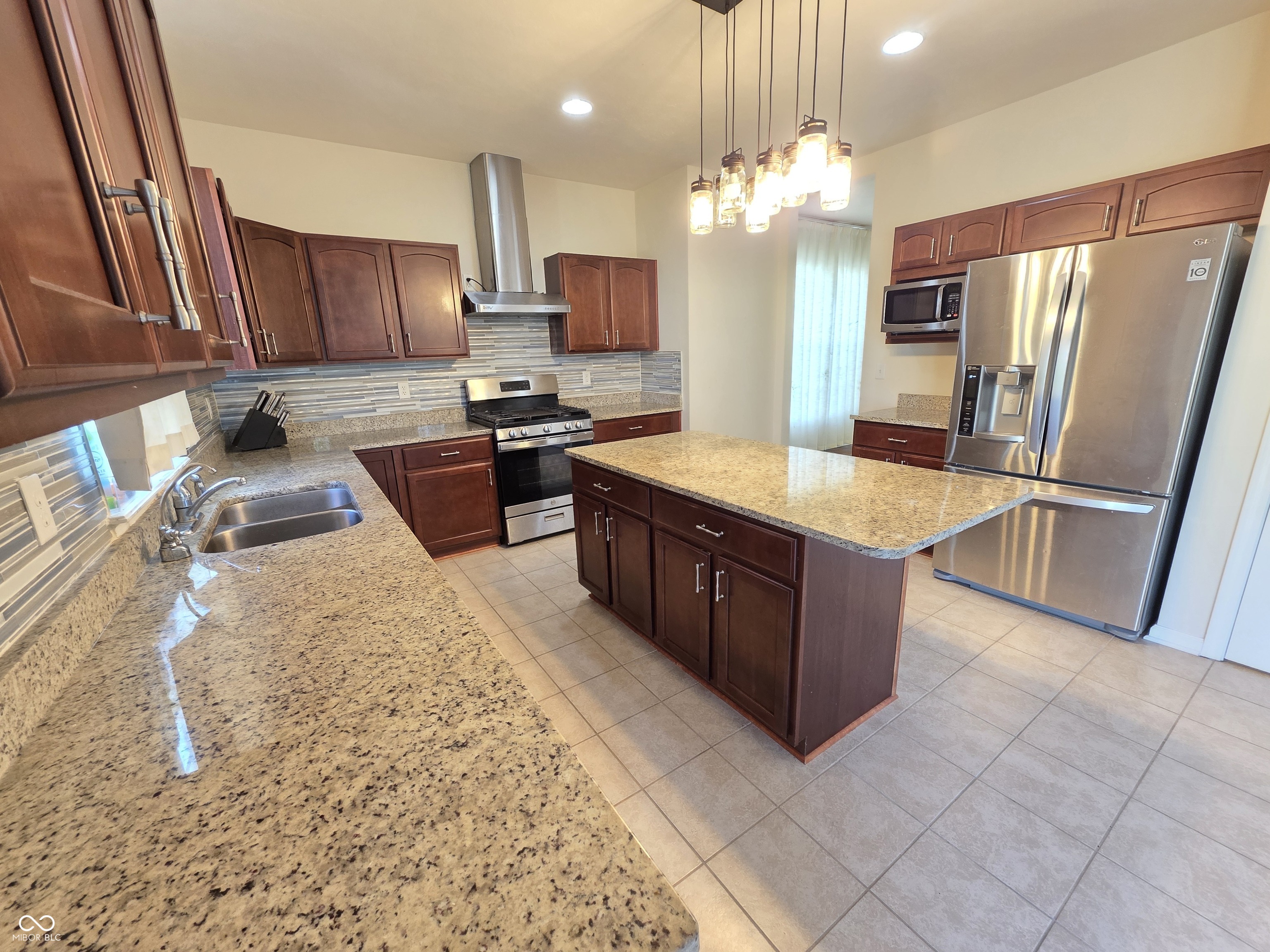 7048 Stoney Ridge Drive Columbus, IN 47201 - Photo 7 of 29
