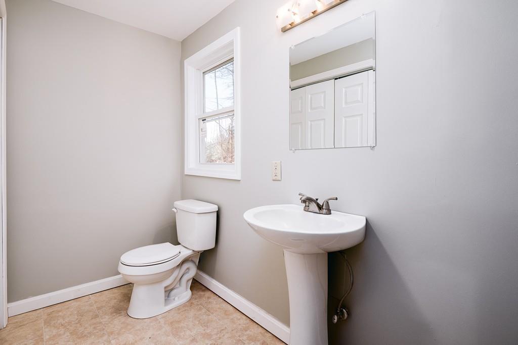 31 Fir Road Groton, MA 01450 - Photo 9 of 42