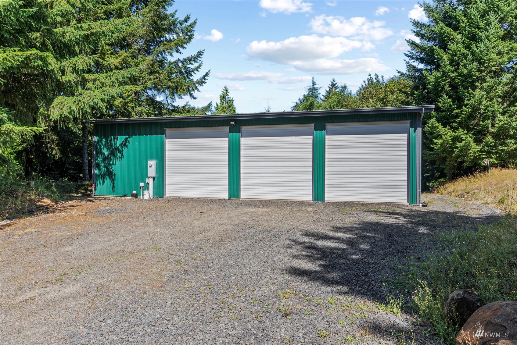 241 Puma Road Longview, WA 98632 - Photo 22 of 24 a view of outdoor space and yard