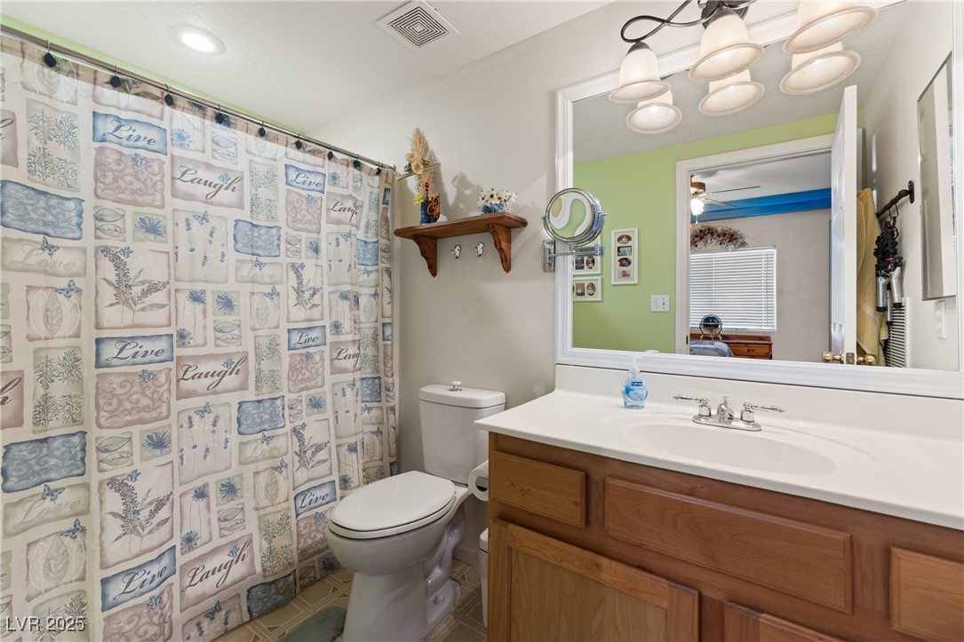 518 Turtleback Road, Unit C Mesquite, NV 89027 - Photo 27 of 73 Main Bathroom