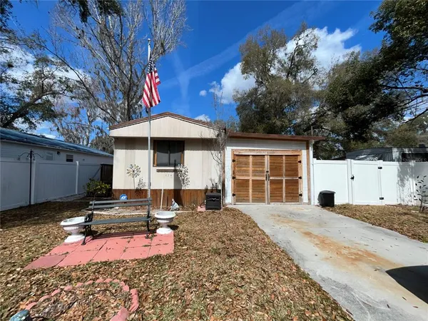 $99,900 | 124 West Parker Avenue, Bushnell, FL 33513