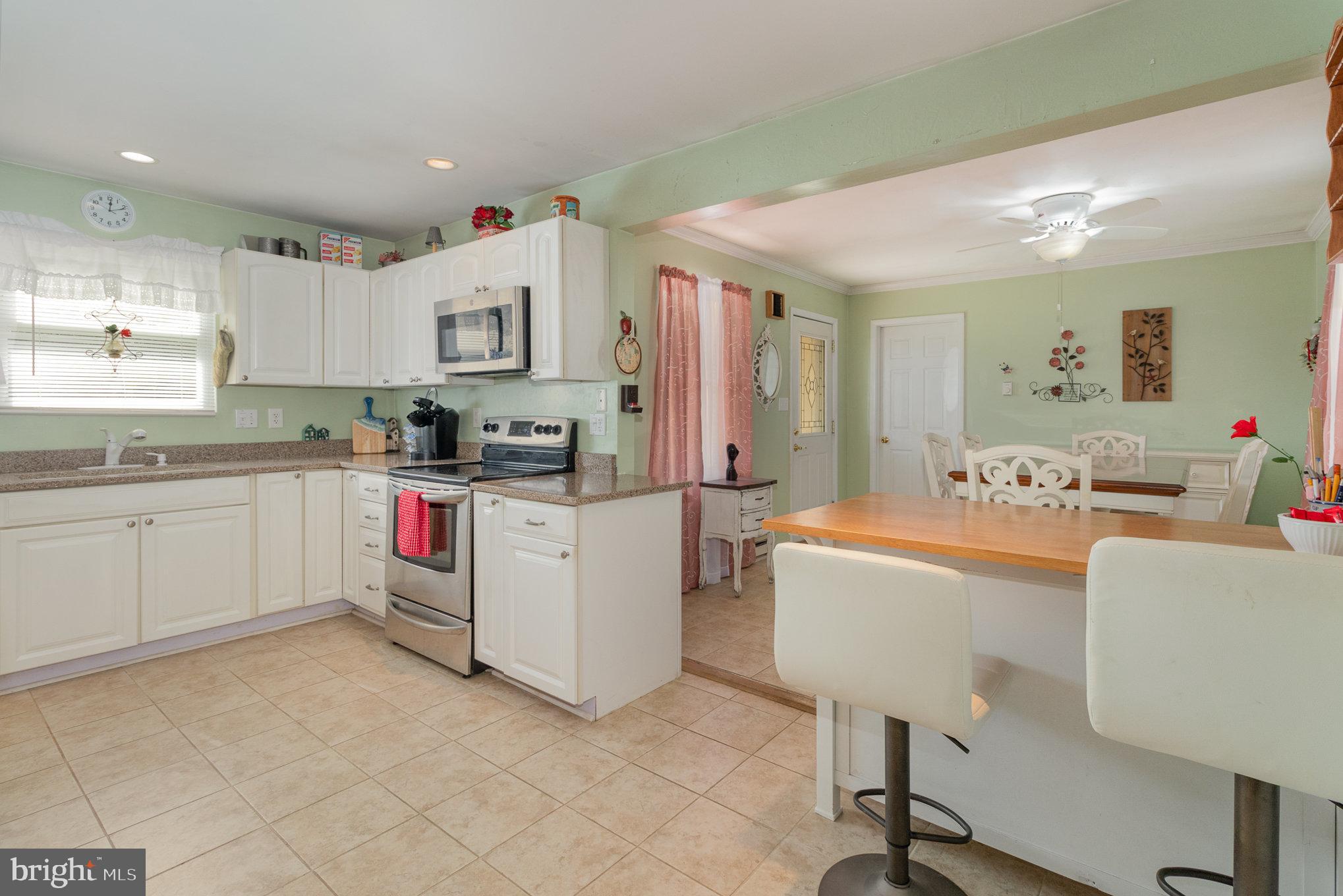 277 West Ridge Street Carlisle, PA 17013 - Photo 6 of 32 Gallery Image 6