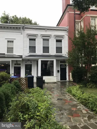 $1,370,000 | 409 East Capitol Street Southeast, Washington, DC 20003