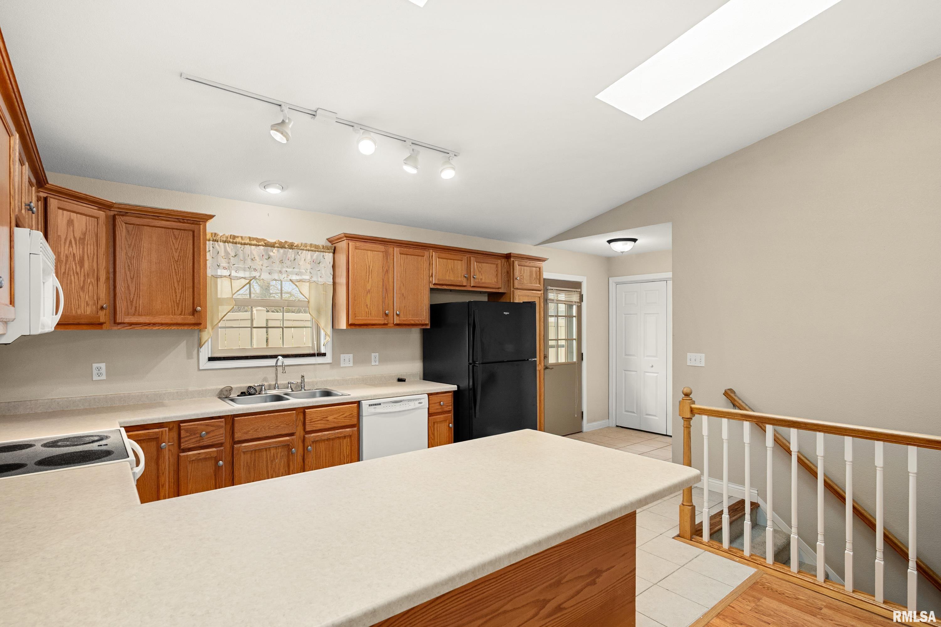 642 North Third Avenue, Unit 7 Morton, IL 61550 - Photo 14 of 30