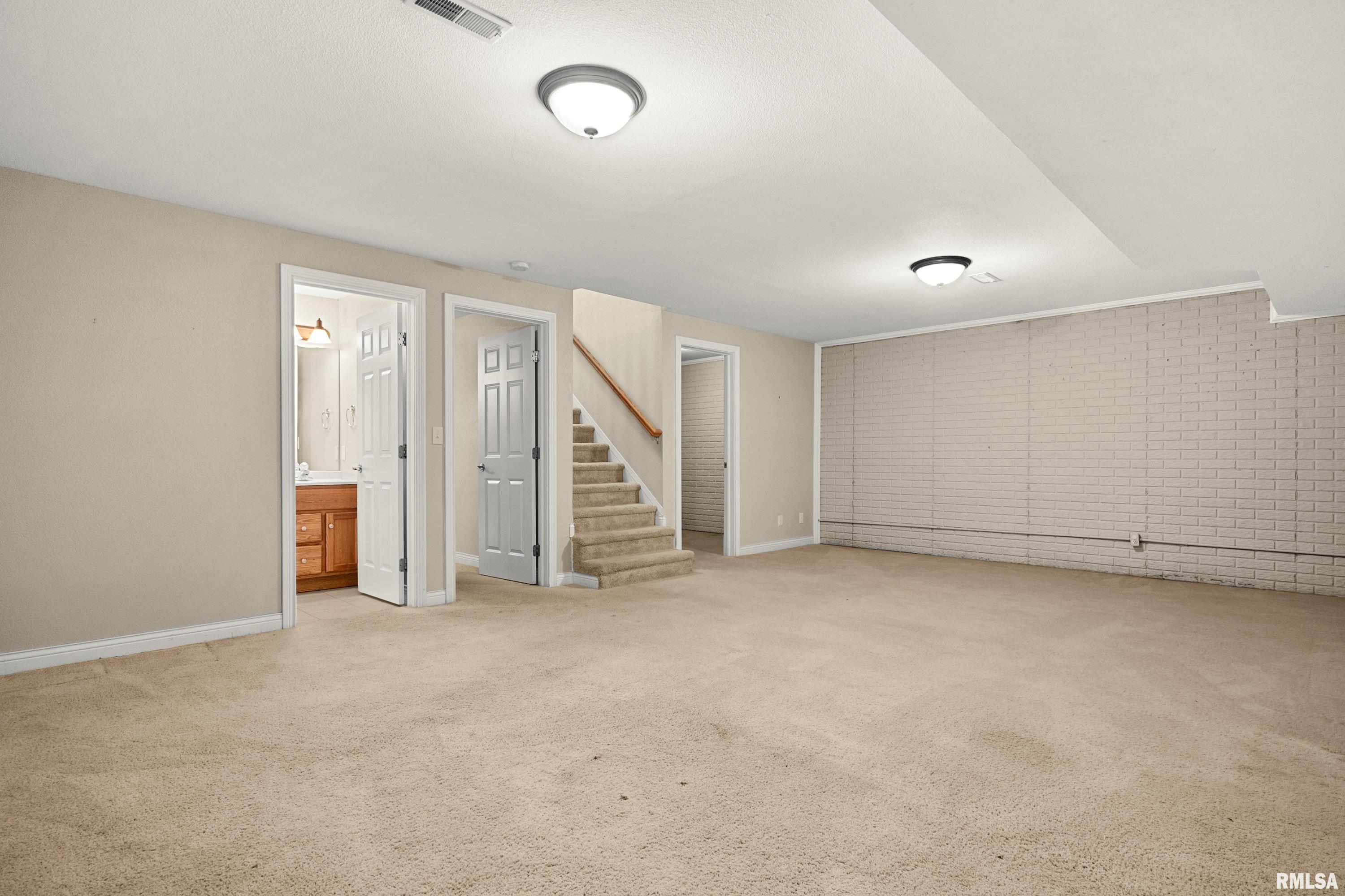642 North Third Avenue, Unit 7 Morton, IL 61550 - Photo 24 of 30