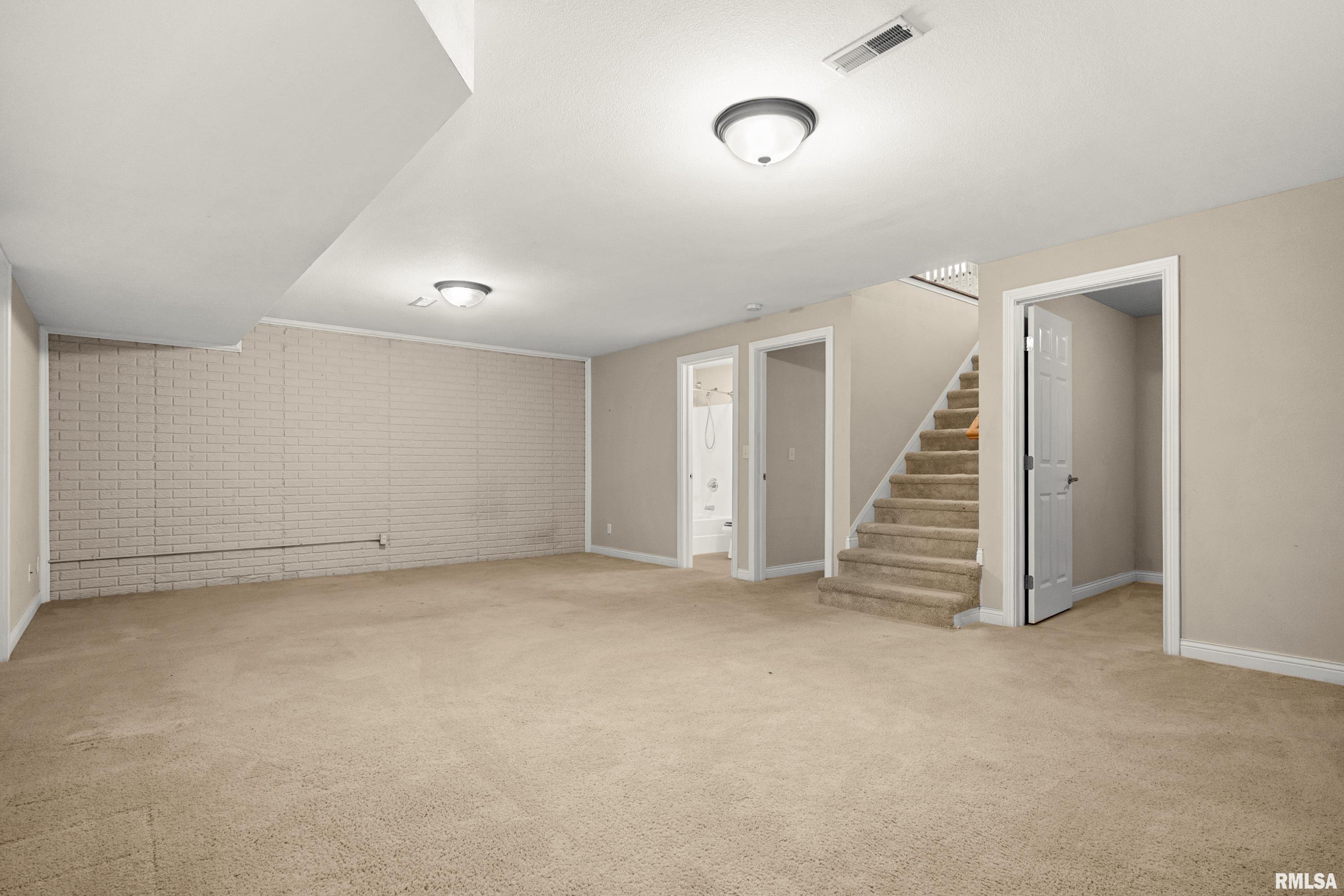 642 North Third Avenue, Unit 7 Morton, IL 61550 - Photo 25 of 30