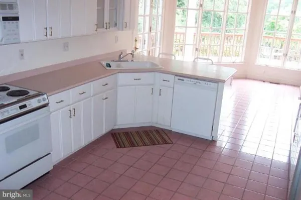$4,995 | 9405 Locust Hill Road, Bethesda, MD 20814