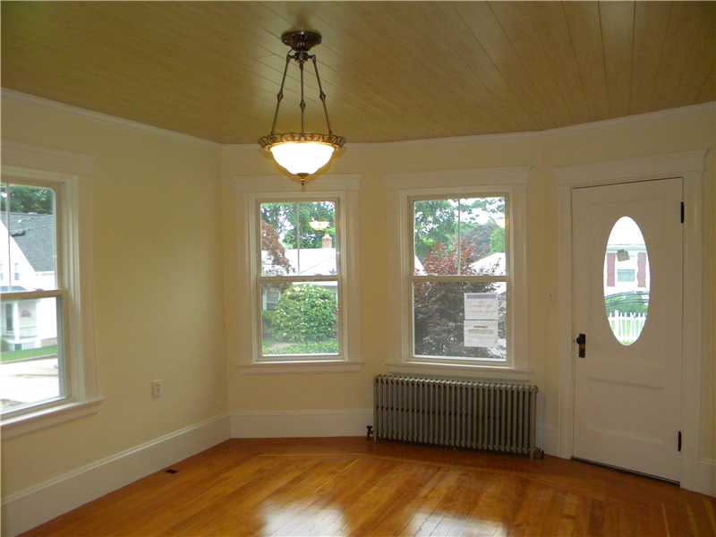 43 Hazard Street Coventry, RI 02816 - Photo 6 of 19 Living Room.