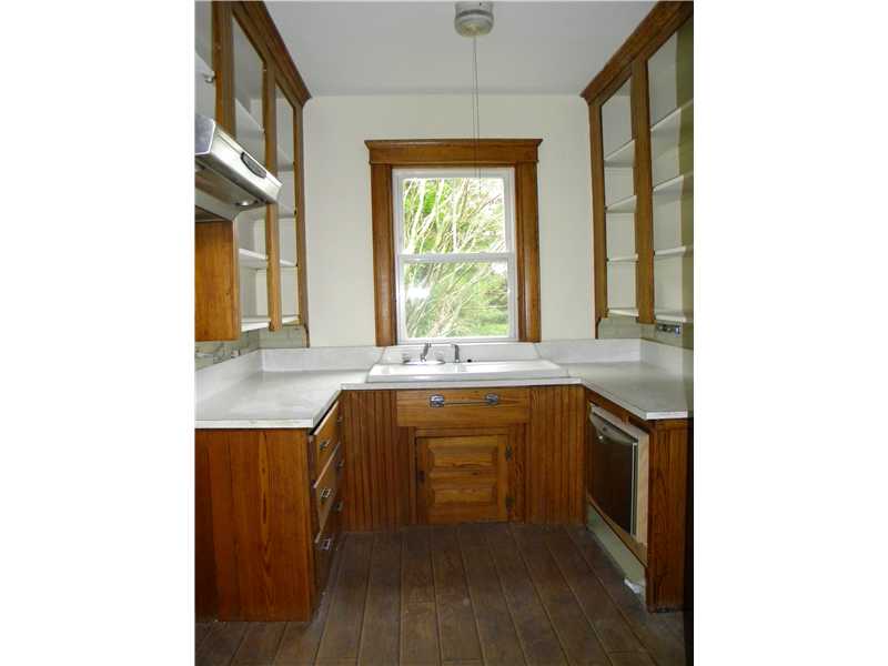 43 Hazard Street Coventry, RI 02816 - Photo 10 of 19 Kitchen.