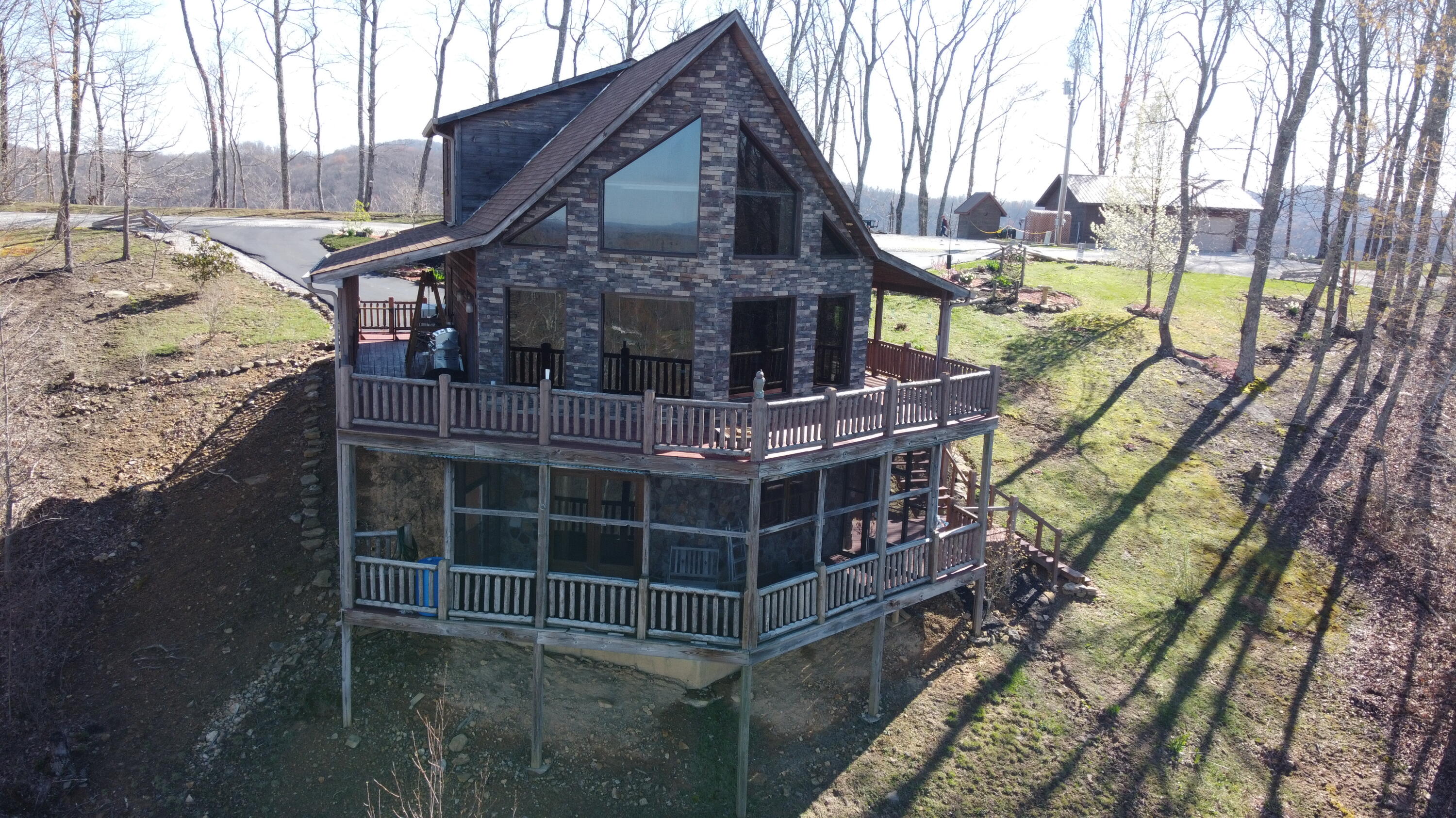 541 Shug Mtn Road Oneida, TN 37841 - Photo 12 of 35 DJI_0792