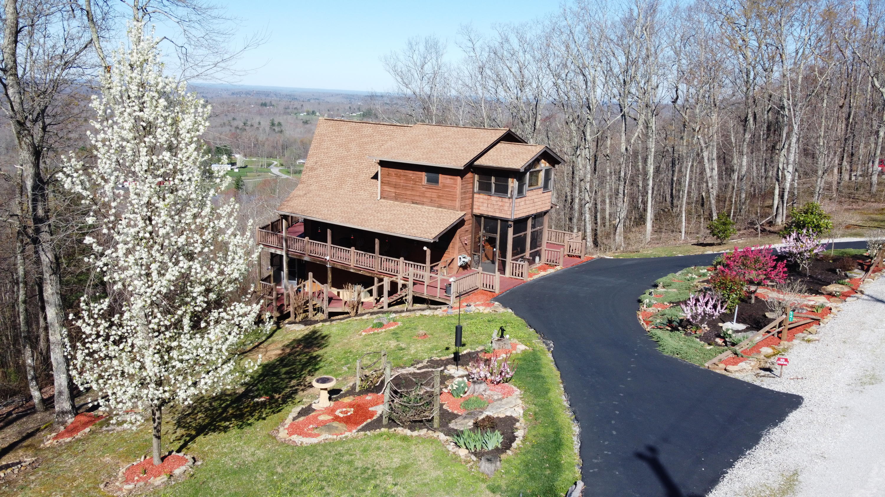 541 Shug Mtn Road Oneida, TN 37841 - Photo 8 of 35 DJI_0788