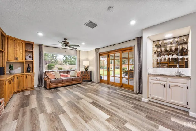 $640,000 | Undisclosed Address, Bakersfield, CA 93309