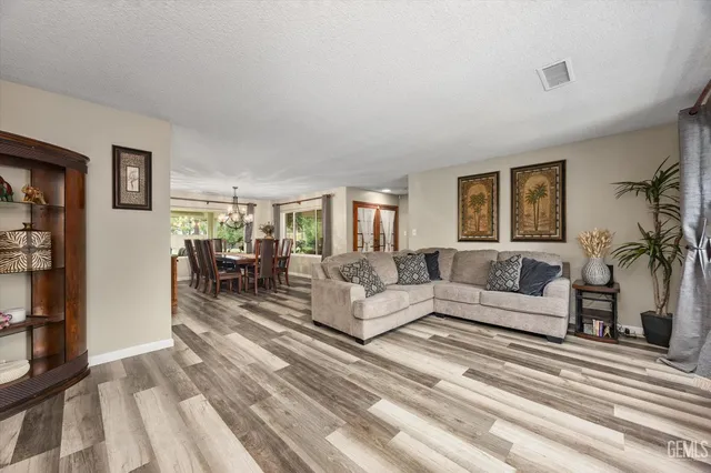 $640,000 | Undisclosed Address, Bakersfield, CA 93309