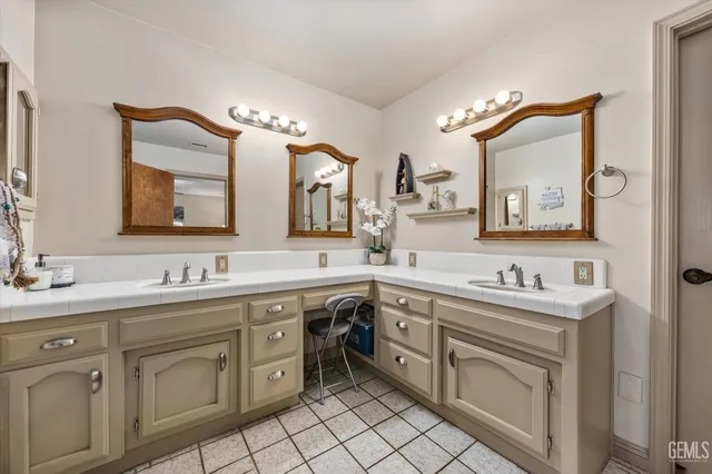 $640,000 | Undisclosed Address, Bakersfield, CA 93309