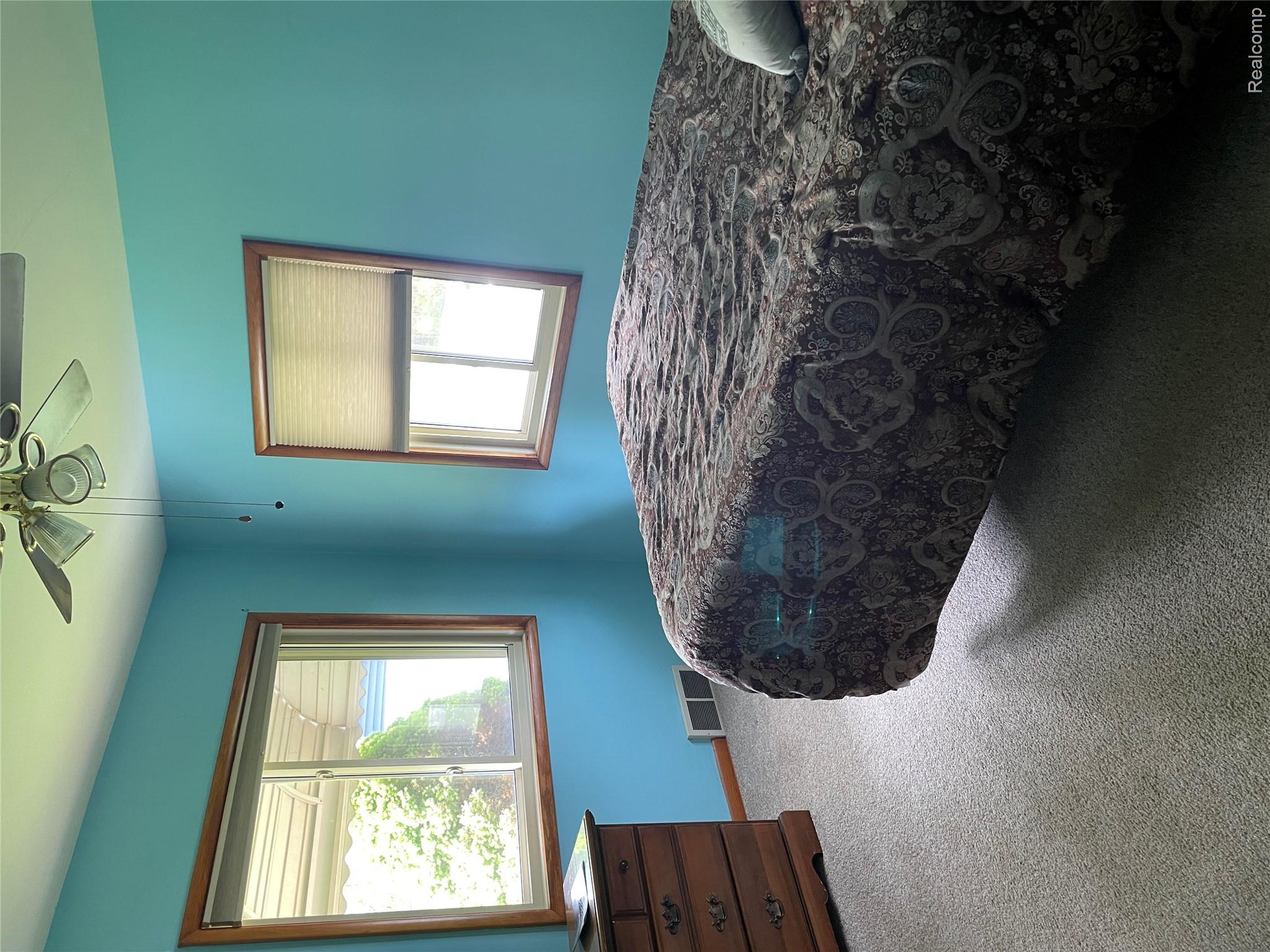 7234 Davison Road Davison, MI 48423 - Photo 6 of 26 IMG_6295.jpeg