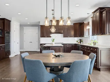 $875,000 | 21580 Skyway Drive, Mokena, IL 60448