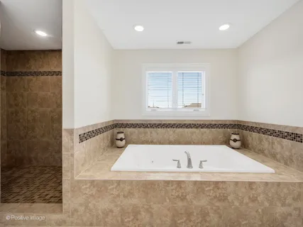 $875,000 | 21580 Skyway Drive, Mokena, IL 60448