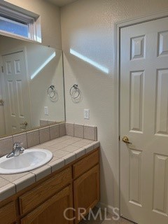 220-220 South Double Tree Way Madera, CA 93637 - Photo 9 of 75