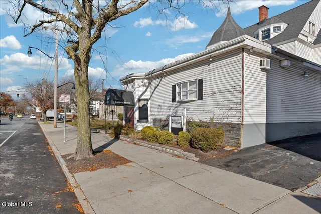 $405,000 | 891 Madison Avenue, Albany, NY 12208