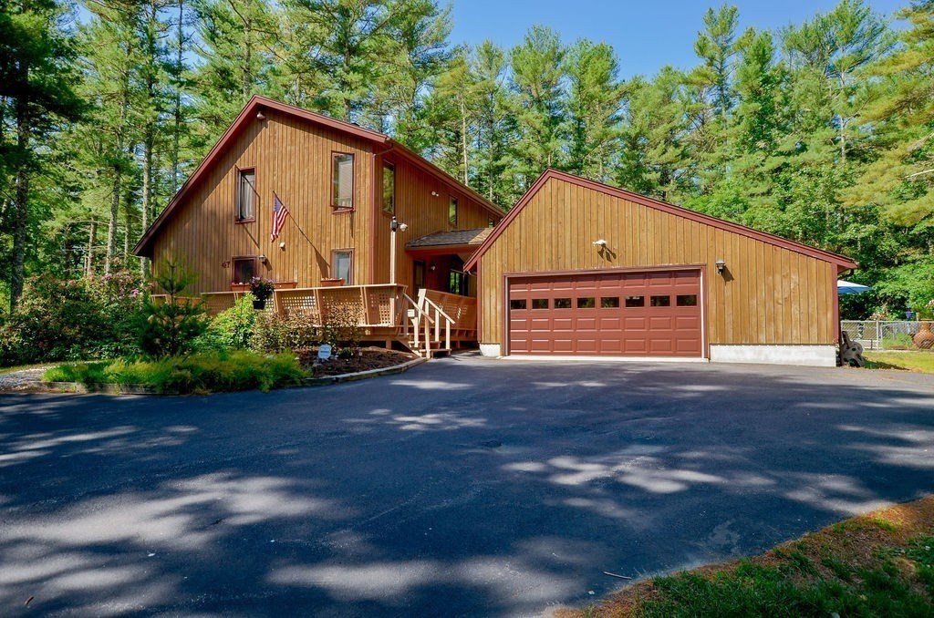47 Walnut Plain Road Rochester, MA 02770 - Photo 4 of 23