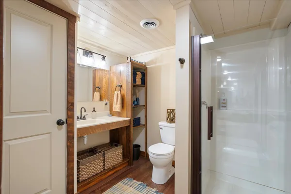 $1,195,000 | 38720 S Landing, Crosslake, MN 56442