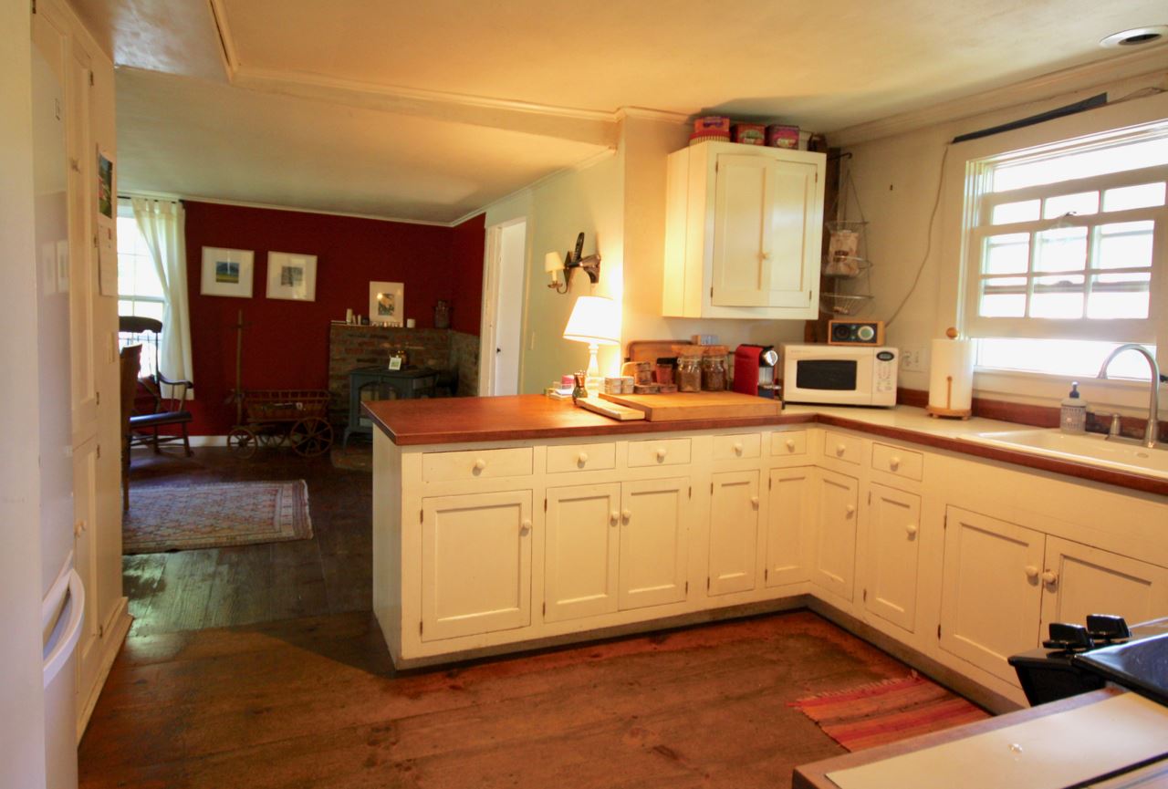 136 Walker Hill Road Barnard, VT 05068 - Photo 10 of 40