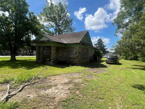 $162,990 | 629 Ezkiel Smith Street, Waller, TX 77484