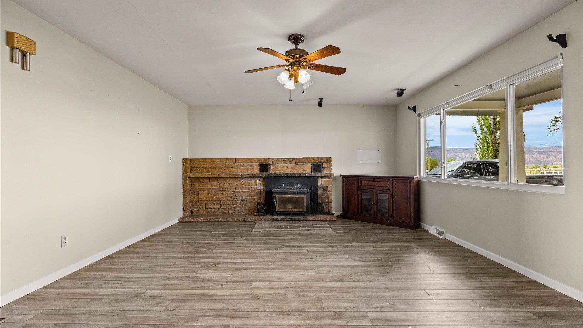 1088 20 Road Fruita, CO 81521 - Photo 5 of 41
