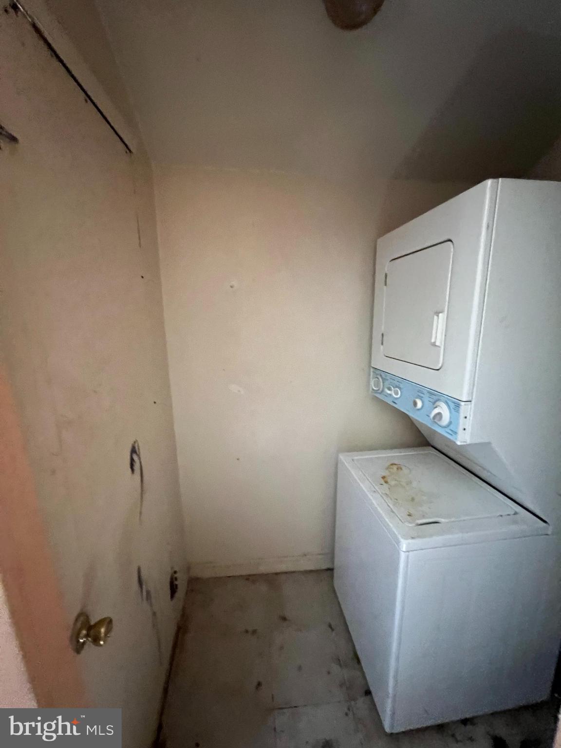 4530 Dix Street Northeast Washington, DC 20019 - Photo 20 of 23 a bathroom with a sink and shower