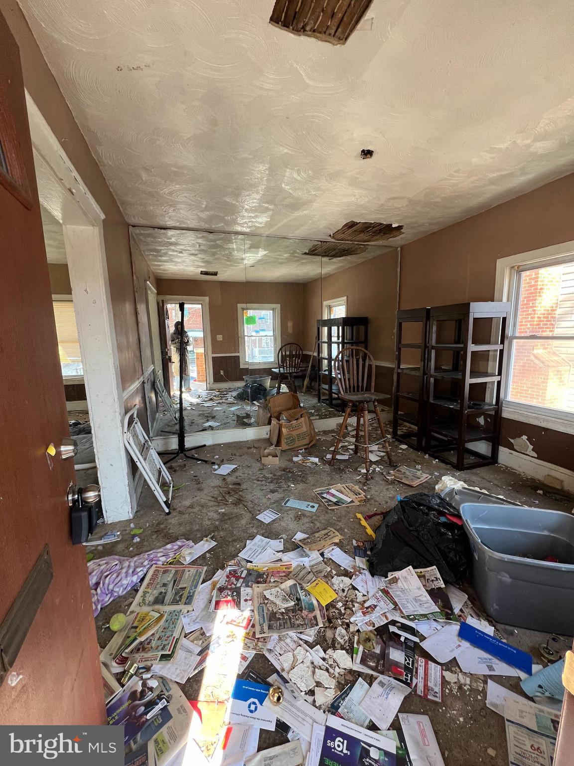 4530 Dix Street Northeast Washington, DC 20019 - Photo 3 of 23 a view of a room with gym equipment