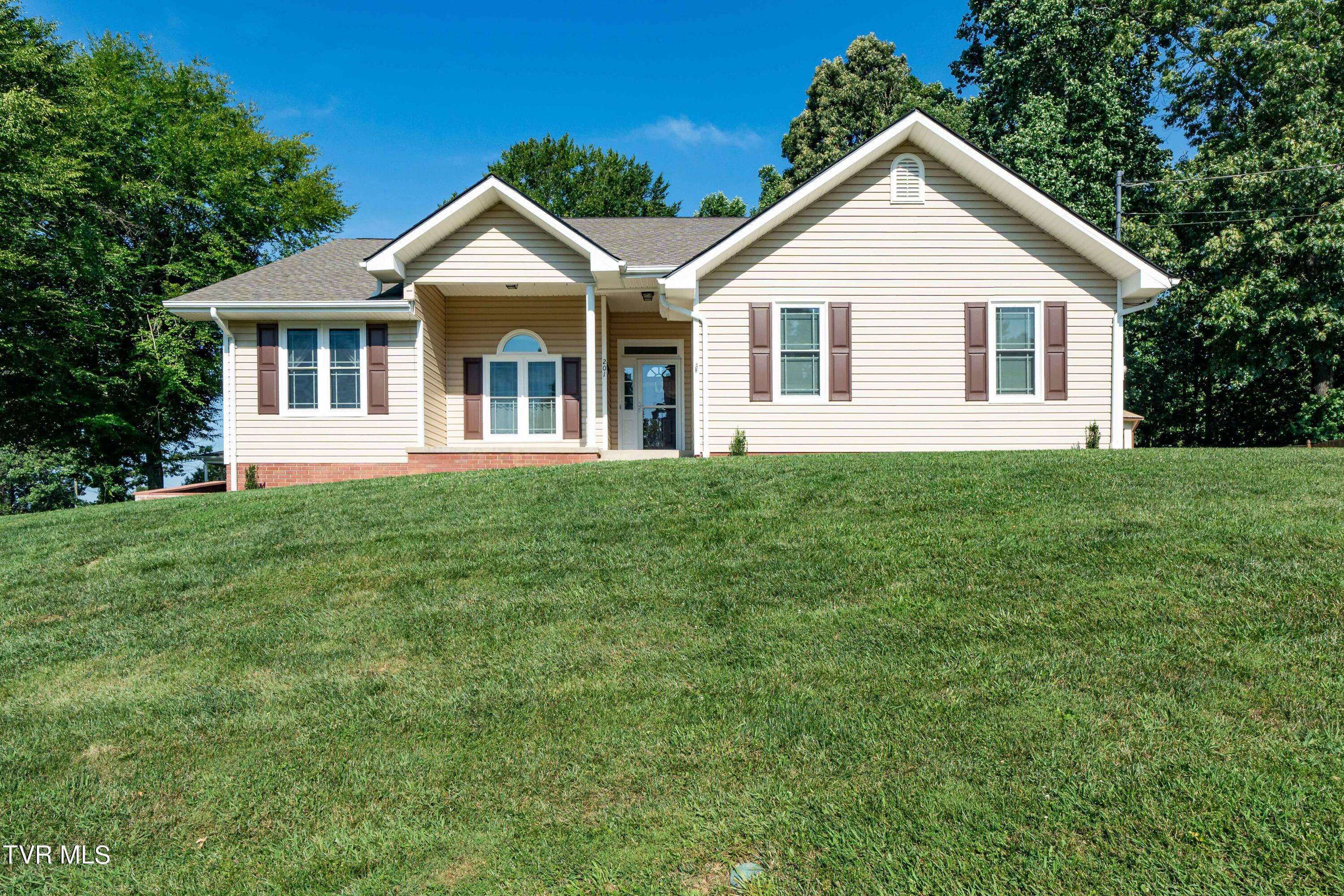 201 Reece Ct N (2 of 56)